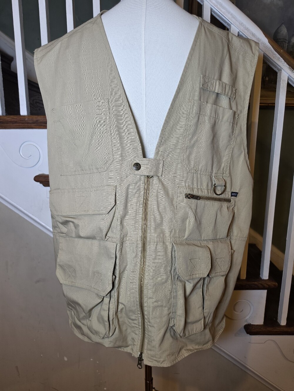 5.11 Mens Tactical Vest Field Utility Multiple Pockets Outdoor Military Hunting